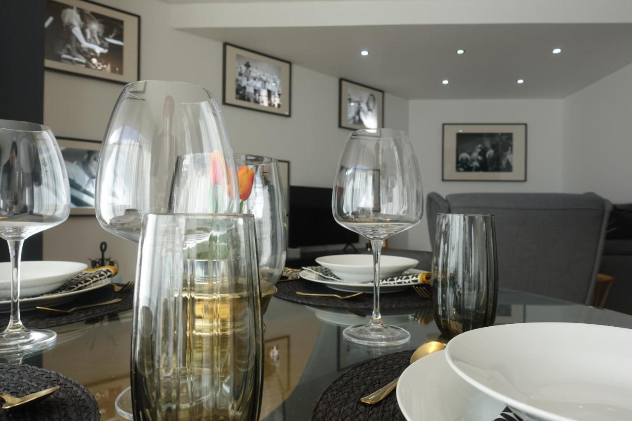 Em-Charming Apartment ปอนตาเดลกาดา ภายนอก รูปภาพ