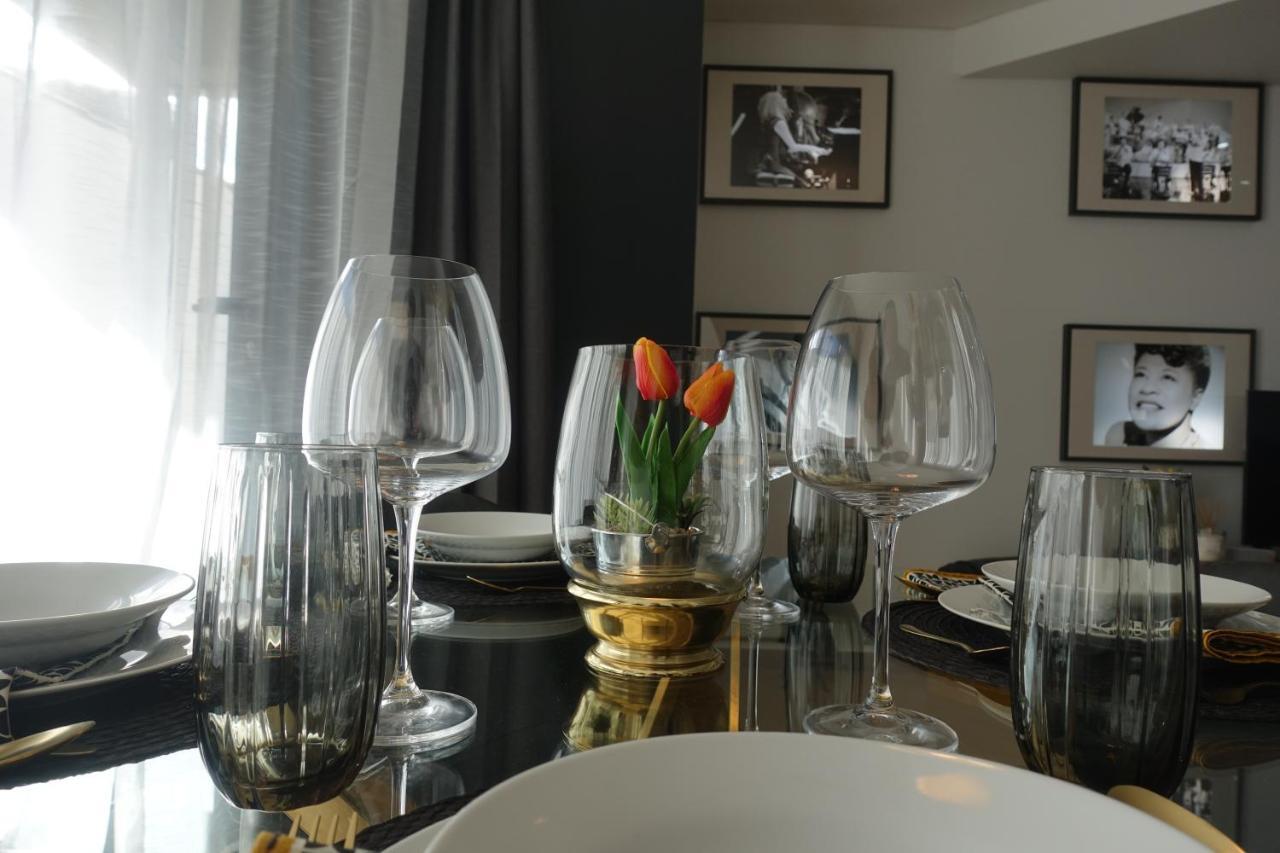 Em-Charming Apartment ปอนตาเดลกาดา ภายนอก รูปภาพ
