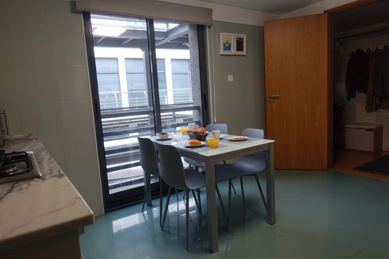 Em-Charming Apartment ปอนตาเดลกาดา ภายนอก รูปภาพ
